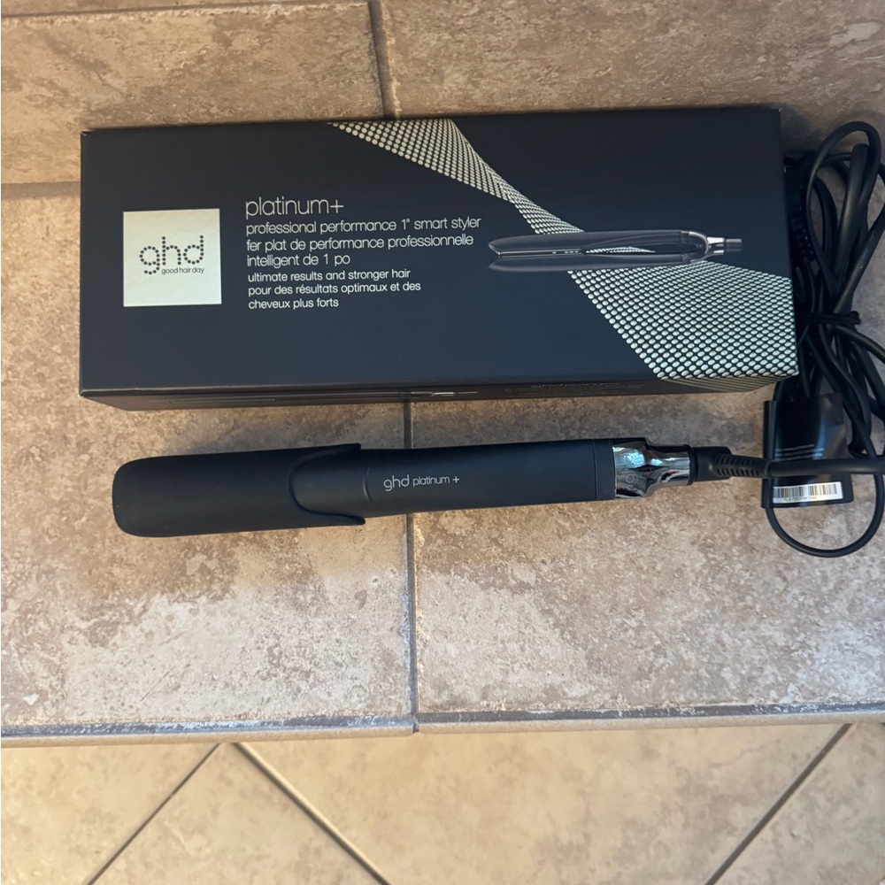 GHD Platinum+ Professional Hair Straightener